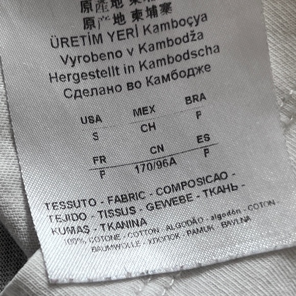 Authentic Vintage Armani Exchange T-shirt size Small - Picture 7 of 10